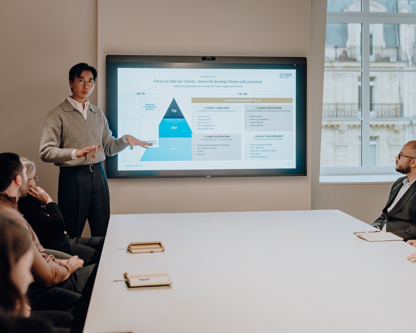 2025.11.06_LVMH_CHAIR_EHL_PARIS_WEEK_PARIS-2k-144