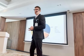 ehl-master-hospitality-management-presenting-skills